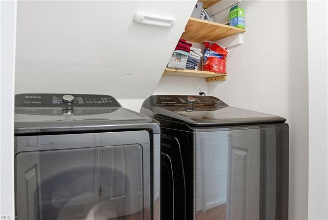 867 Old Clubhouse RD, Virginia Beach, VA 23453