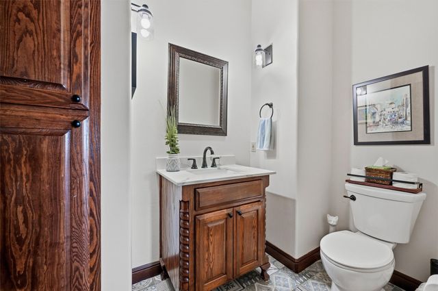 1211 Kiowa Drive W, Lake Kiowa, TX 76240