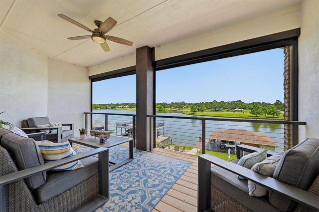 1211 Kiowa Drive W, Lake Kiowa, TX 76240