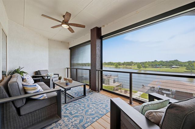 1211 Kiowa Drive W, Lake Kiowa, TX 76240