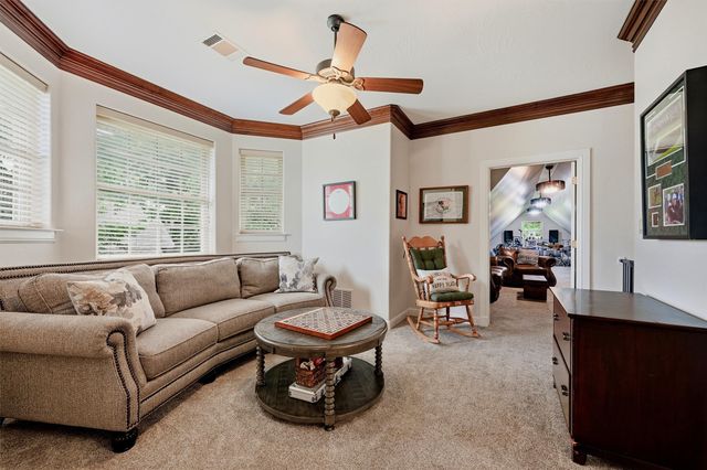 1211 Kiowa Drive W, Lake Kiowa, TX 76240