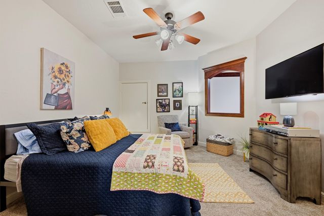 1211 Kiowa Drive W, Lake Kiowa, TX 76240