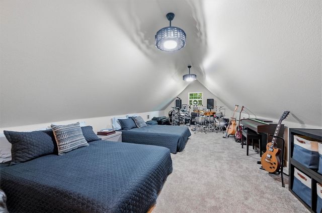 1211 Kiowa Drive W, Lake Kiowa, TX 76240