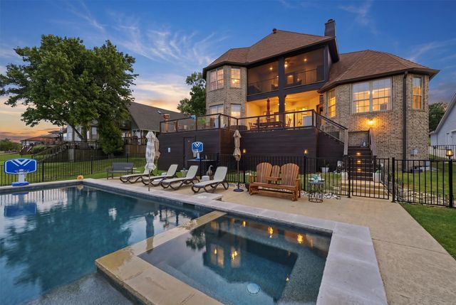 1211 Kiowa Drive W, Lake Kiowa, TX 76240