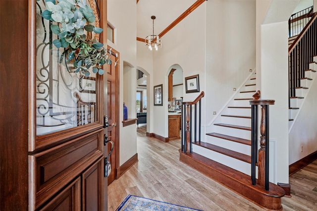 1211 Kiowa Drive W, Lake Kiowa, TX 76240