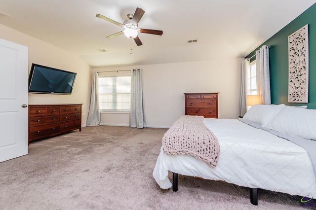 404 Rolling Acres Drive, Kathleen, GA 31047