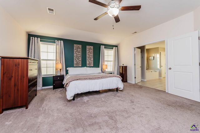 404 Rolling Acres Drive, Kathleen, GA 31047