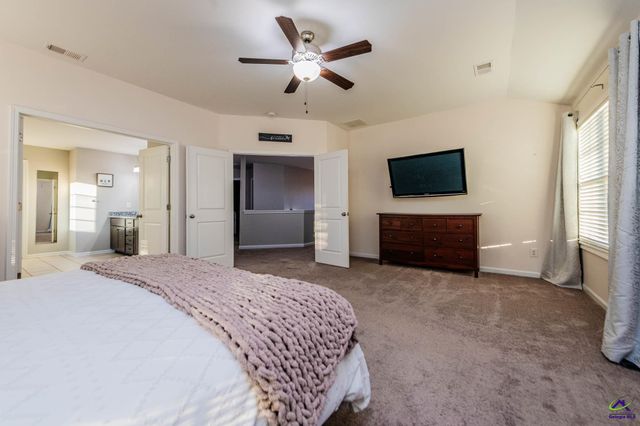 404 Rolling Acres Drive, Kathleen, GA 31047