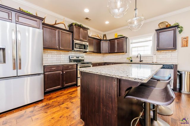 404 Rolling Acres Drive, Kathleen, GA 31047