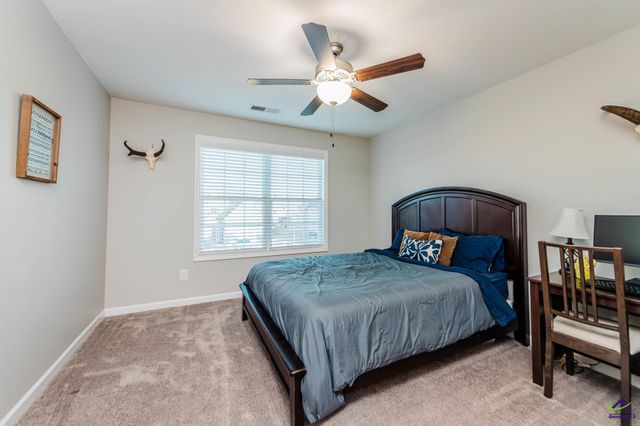 404 Rolling Acres Drive, Kathleen, GA 31047