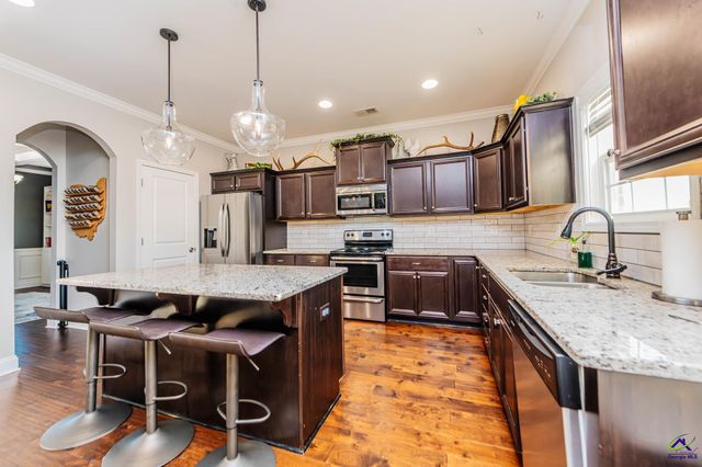 404 Rolling Acres Drive, Kathleen, GA 31047