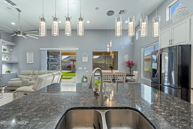 834 S Deer Meadow Loop, Tucson, AZ 85745