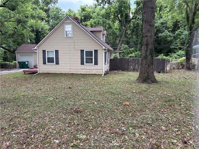 8732 E 73rd Terrace, Raytown, MO 64133
