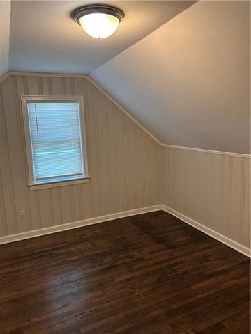 8732 E 73rd Terrace, Raytown, MO 64133