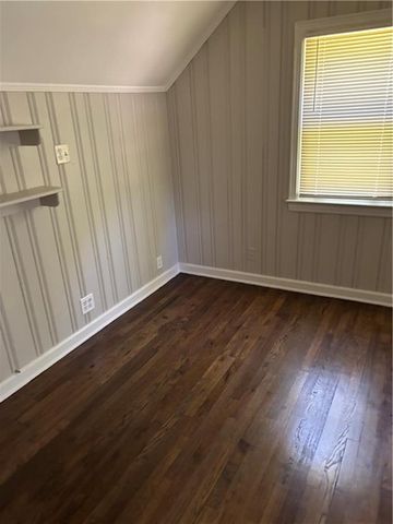8732 E 73rd Terrace, Raytown, MO 64133