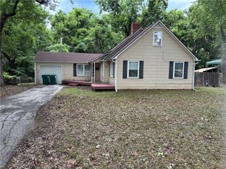 8732 E 73rd Terrace, Raytown, MO 64133