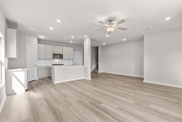 3552 Atlas Point Lane, Angleton, TX 77515