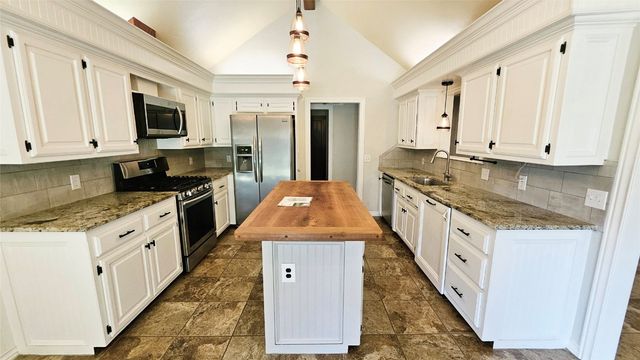 4017 Eaton Place, Edmond, OK 73034