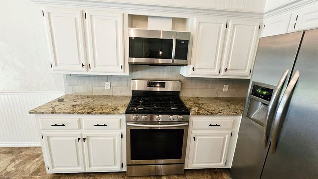 4017 Eaton Place, Edmond, OK 73034