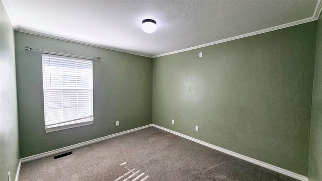 4017 Eaton Place, Edmond, OK 73034