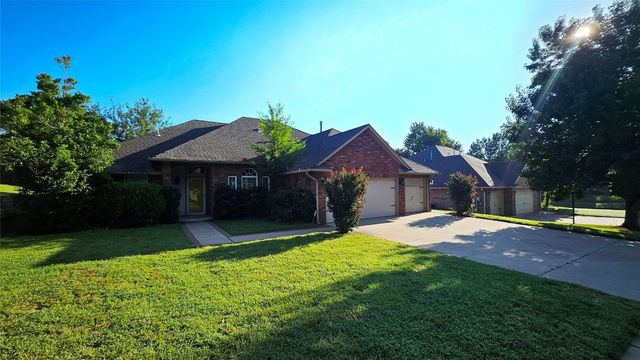 4017 Eaton Place, Edmond, OK 73034