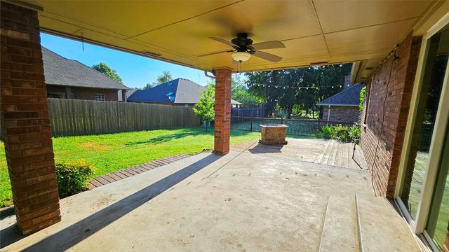 4017 Eaton Place, Edmond, OK 73034