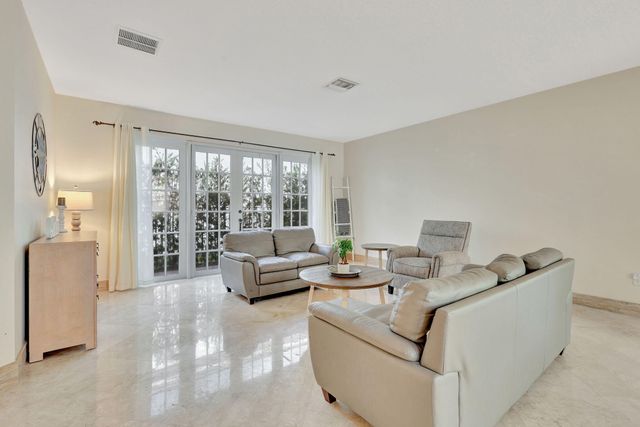 2792 Shaughnessy Drive, Wellington, FL 33414