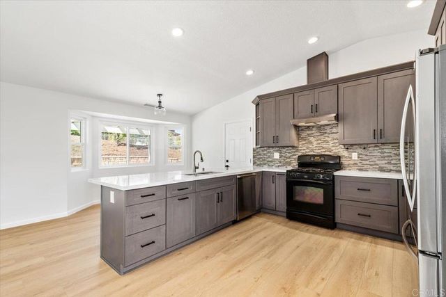 30552 Callejo Feliz Terrace, Valley Center, CA 92082