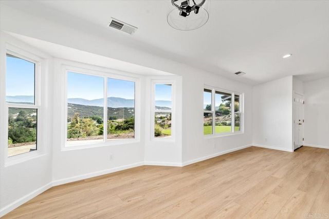 30552 Callejo Feliz Terrace, Valley Center, CA 92082
