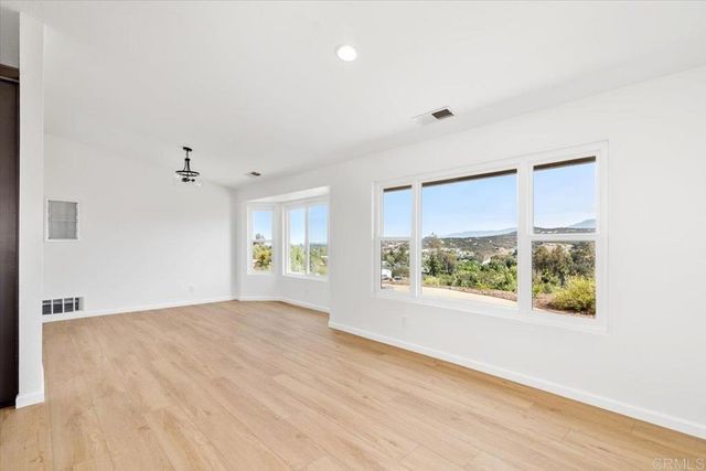 30552 Callejo Feliz Terrace, Valley Center, CA 92082