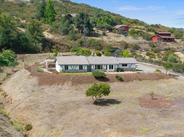 30552 Callejo Feliz Terrace, Valley Center, CA 92082