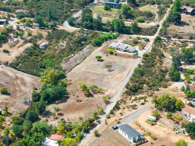 30552 Callejo Feliz Terrace, Valley Center, CA 92082