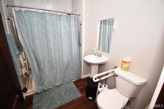 1210 S Columbia Street, Frankfort, IN 46041