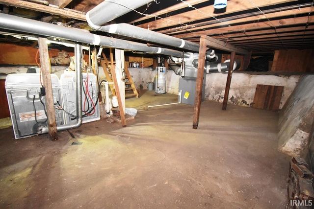 1210 S Columbia Street, Frankfort, IN 46041