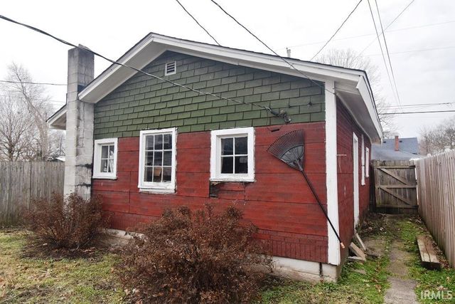 1210 S Columbia Street, Frankfort, IN 46041