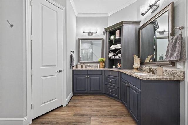 51 Banbury Court, Tomball, TX 77375