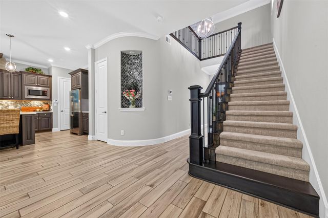 51 Banbury Court, Tomball, TX 77375