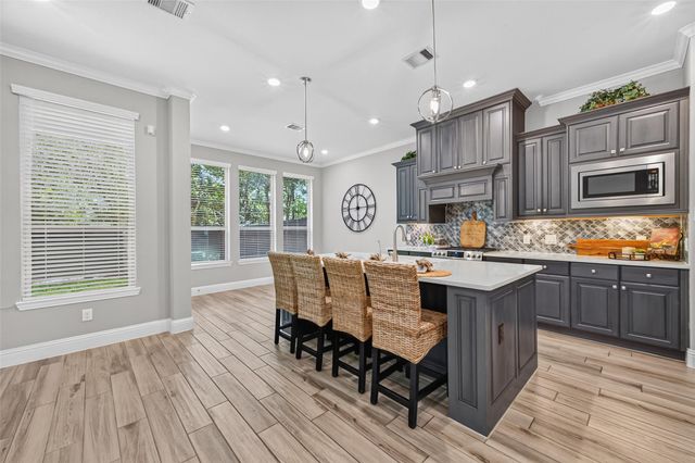 51 Banbury Court, Tomball, TX 77375