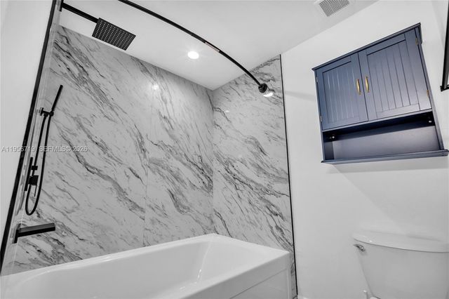 3405 Emerald Oaks Dr 207, Hollywood, FL 33021