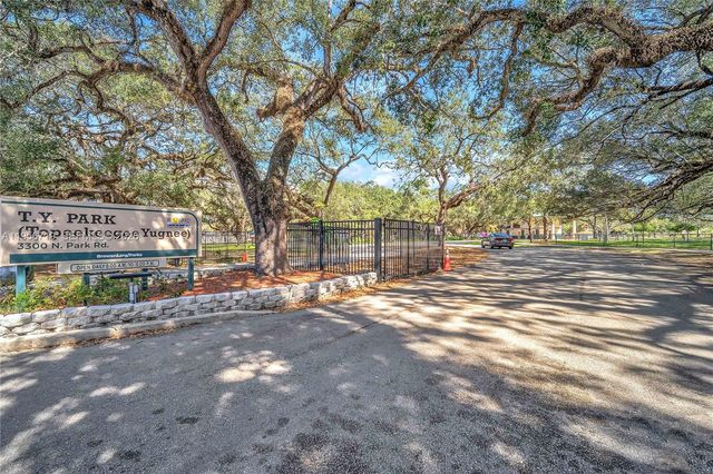 3405 Emerald Oaks Dr 207, Hollywood, FL 33021