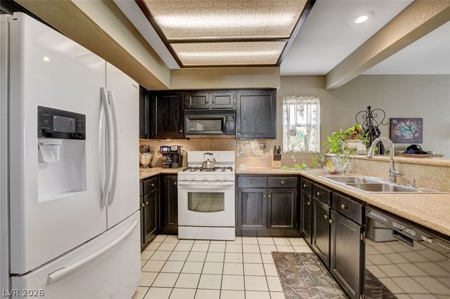 2151 Hookcross Circle, Henderson, NV 89074