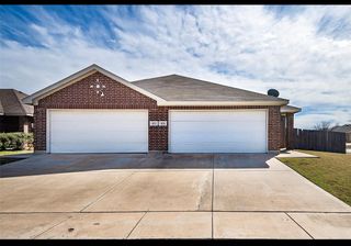 452 & 456 Canvas Court, Crowley, TX 76036
