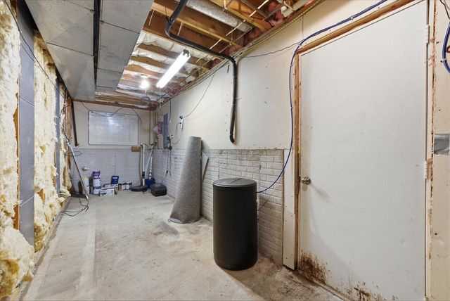 200 Main STREET, Belgium, WI 53004