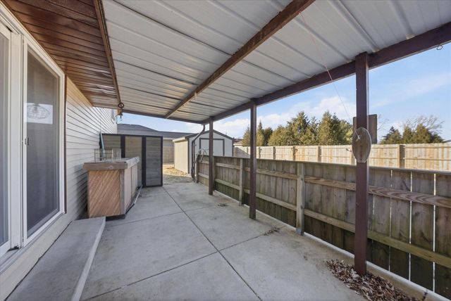 200 Main STREET, Belgium, WI 53004