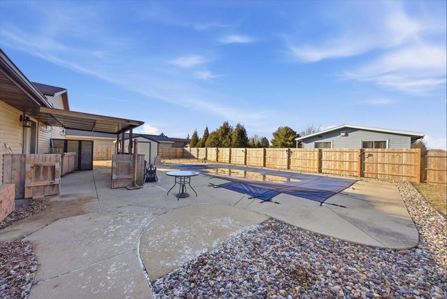 200 Main STREET, Belgium, WI 53004