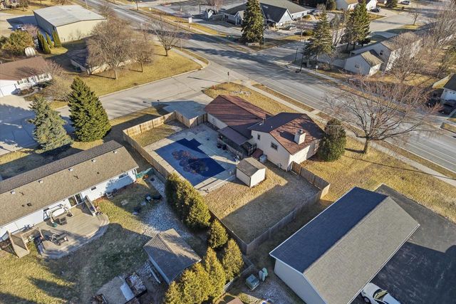 200 Main STREET, Belgium, WI 53004