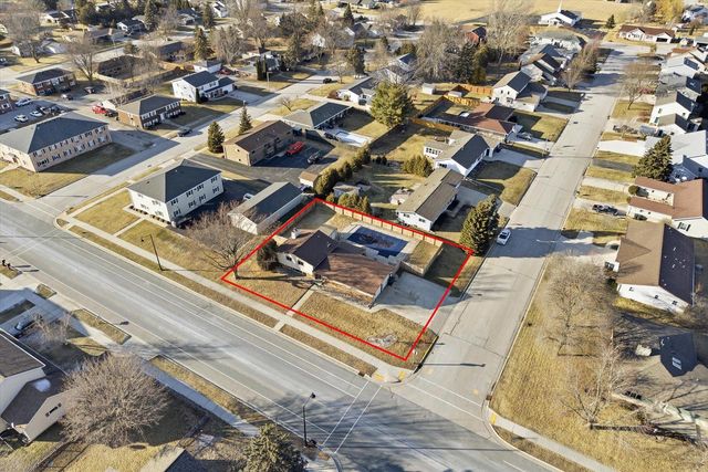 200 Main STREET, Belgium, WI 53004