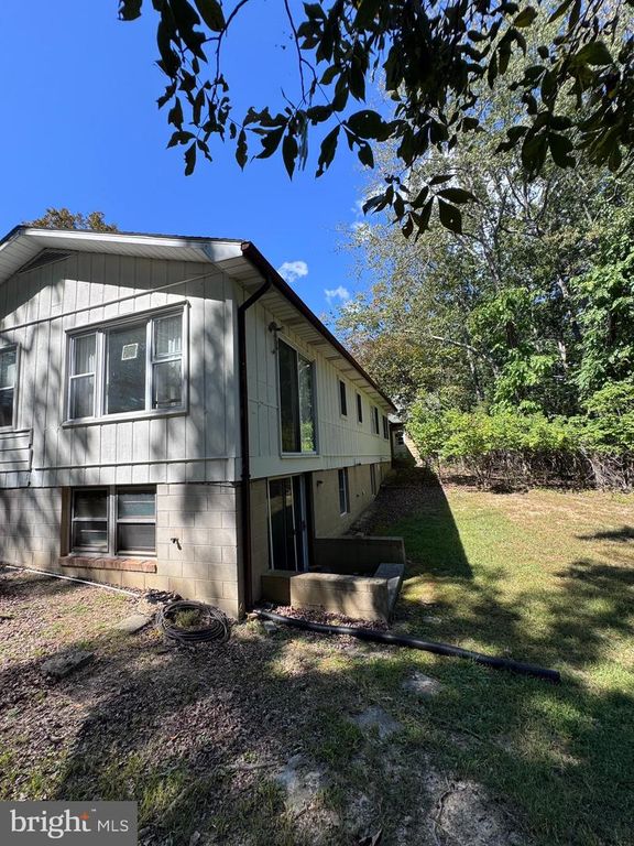 928 CAMP ROOSEVELT RD, Fort Valley, VA 22652