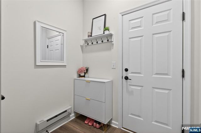 29 Arnold Drive, Wood Ridge, NJ 07075