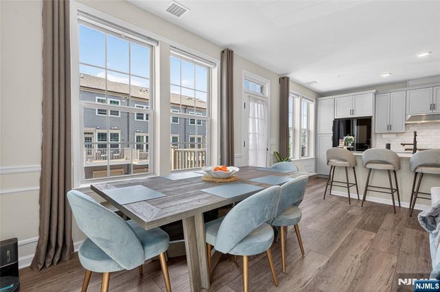 29 Arnold Drive, Wood Ridge, NJ 07075